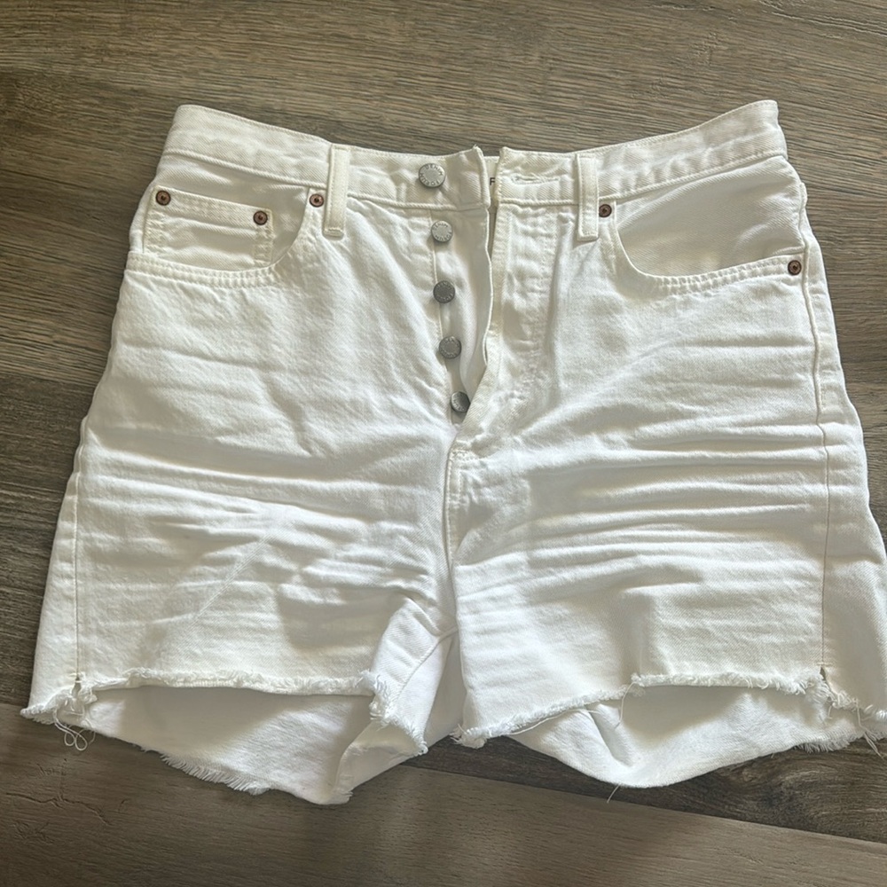Aritzia Denim Forum The Yoko Mid Thigh Short